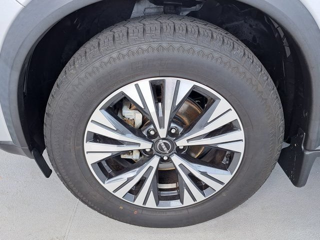 Used 2023 Nissan Rogue SV FWD image 29