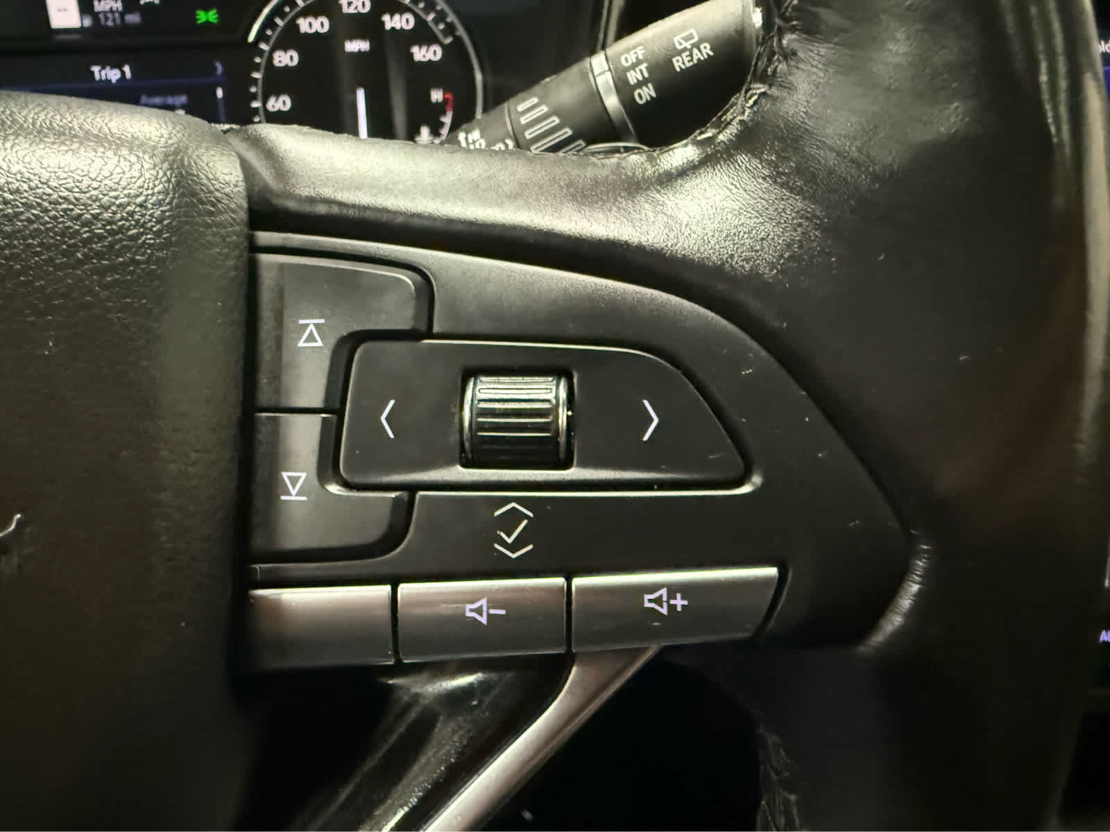 Used 2022 Cadillac XT6 Premium Luxury AWD/4WD image 14