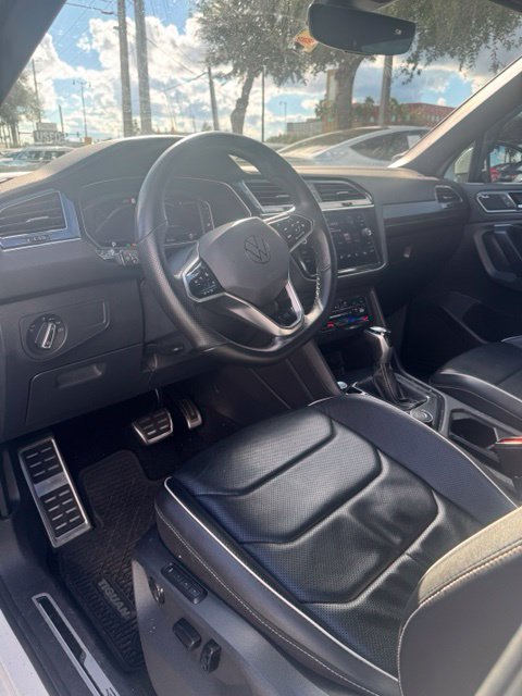 Used 2022 Volkswagen Tiguan SEL R-Line AWD/4WD image 14