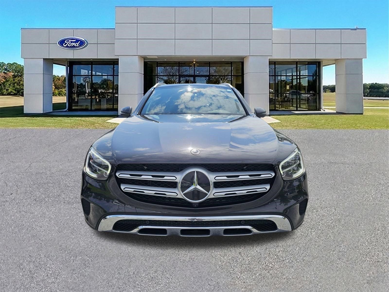 Used 2022 Mercedes-Benz GLC 300 4MATIC w/ Multimedia Package Lite image 9