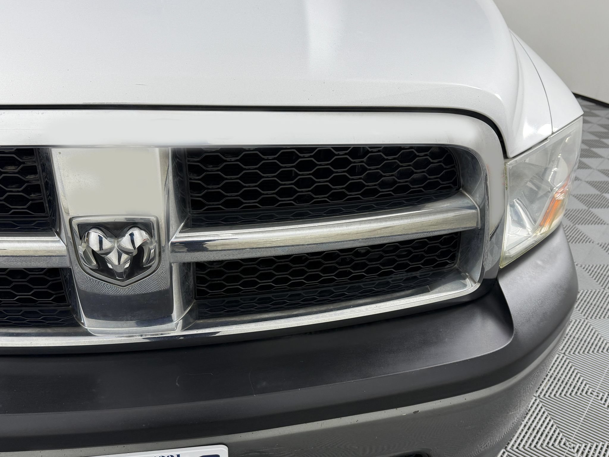 Used 2011 RAM 1500 ST RWD image 5