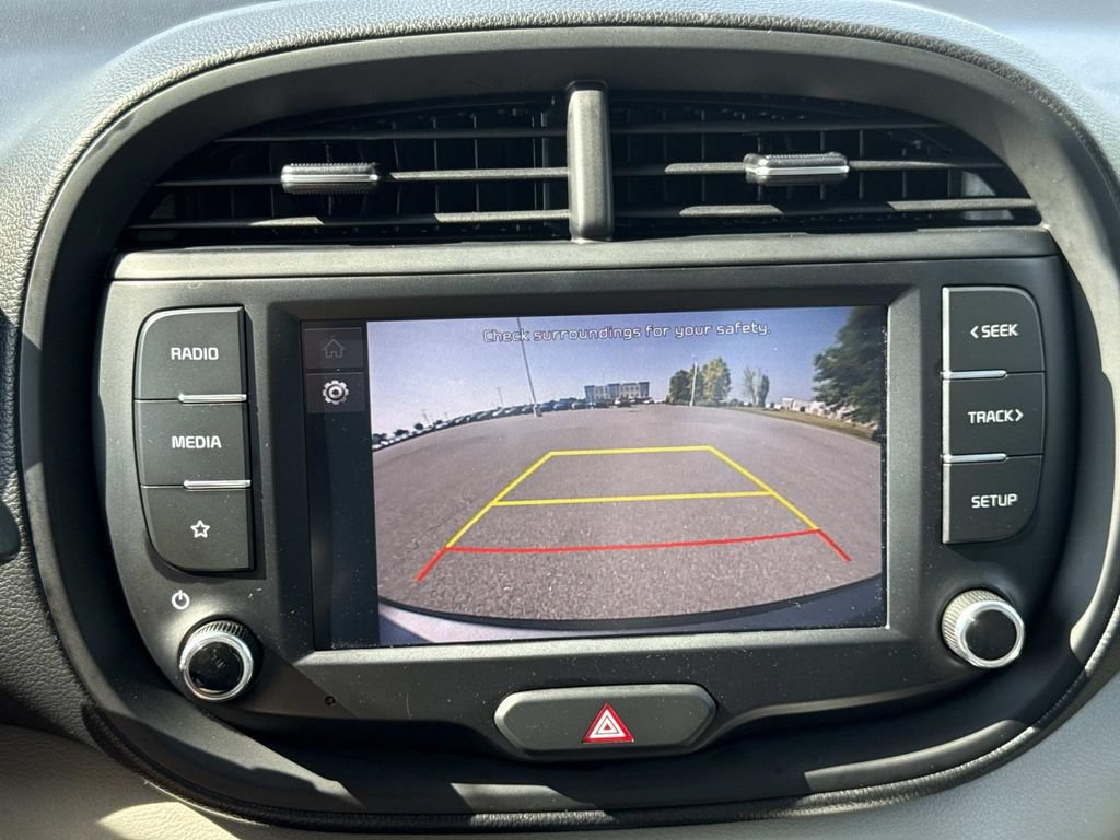 Used 2023 Kia Soul LX FWD image 5