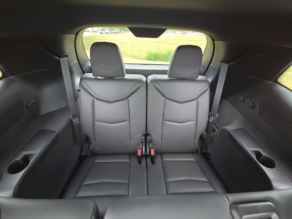 Used 2024 Cadillac XT6 Luxury w/ LPO, Floor Liner Package AWD/4WD image 23