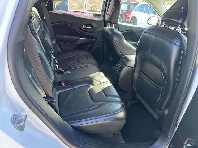 Certified 2019 Jeep Cherokee Limited w/ Technology Group image 18