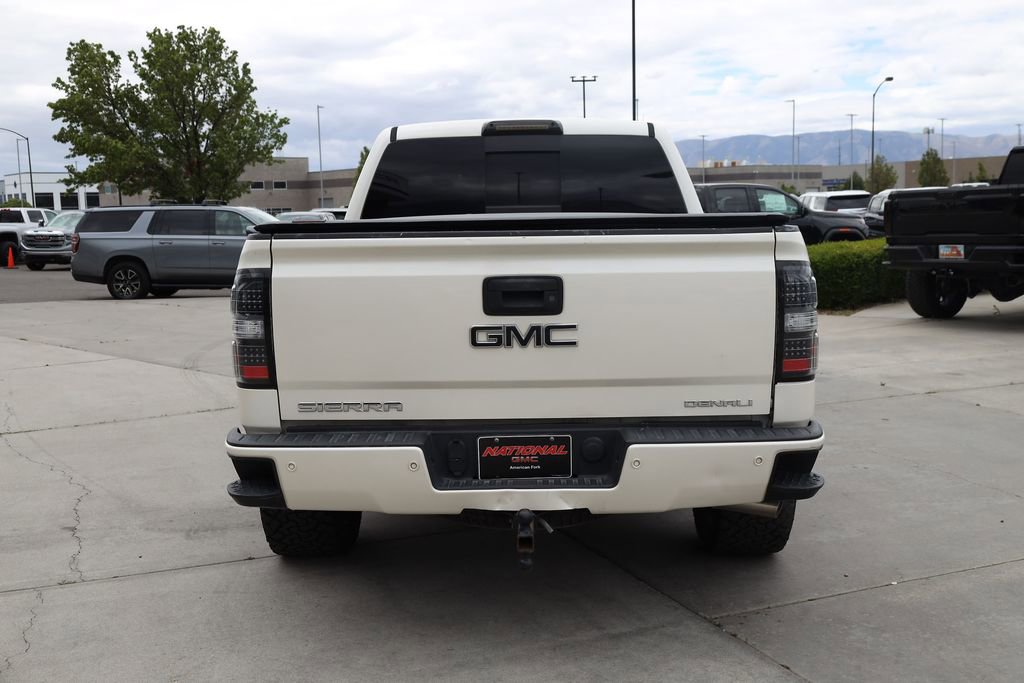 Used 2015 GMC Sierra 1500 Denali w/ Driver Alert Package AWD/4WD image 5
