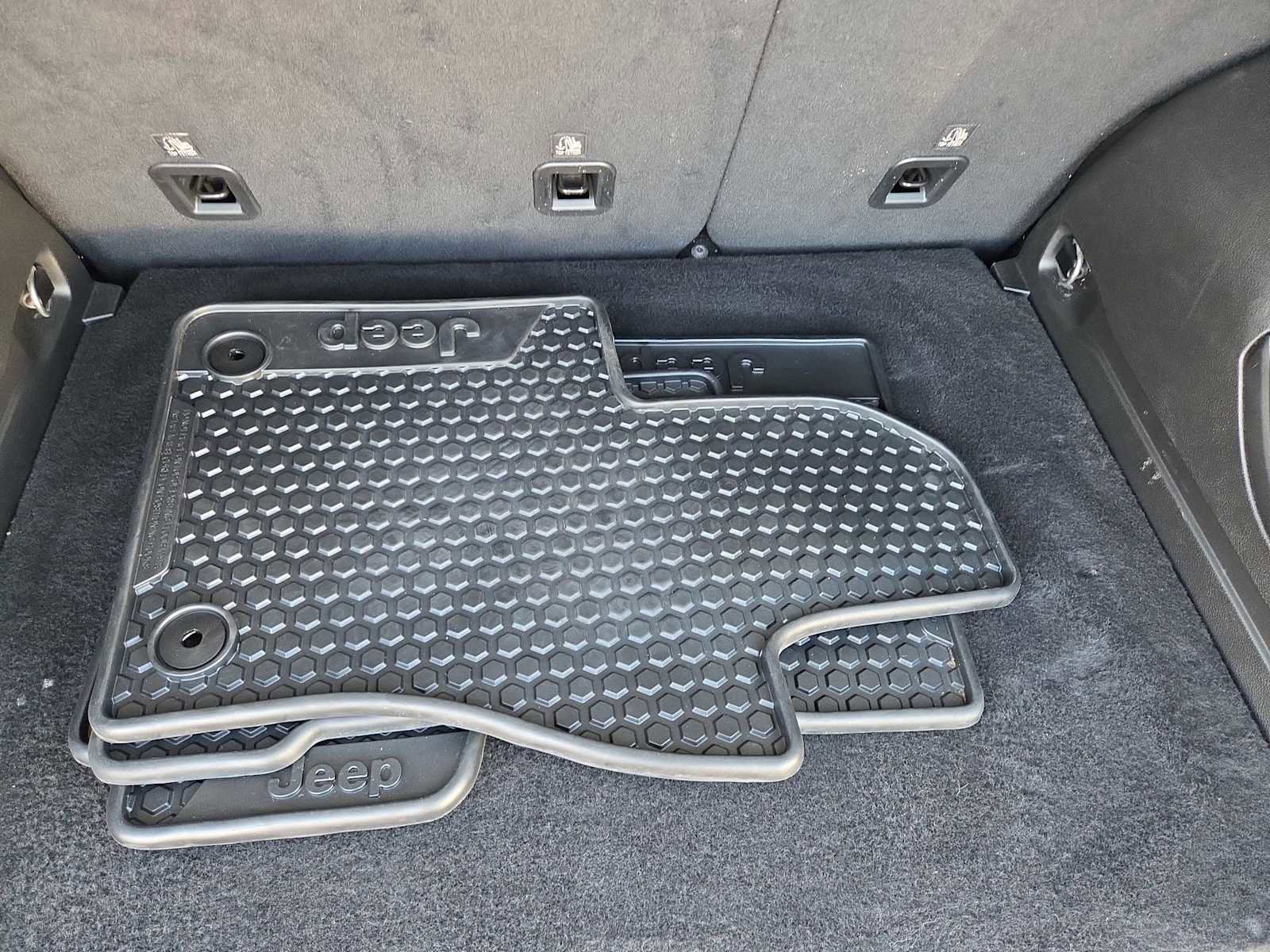 Used 2022 Jeep Renegade Latitude image 35