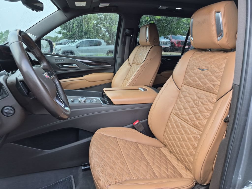 Used 2022 Cadillac Escalade ESV Sport w/ Touring Package AWD/4WD image 23