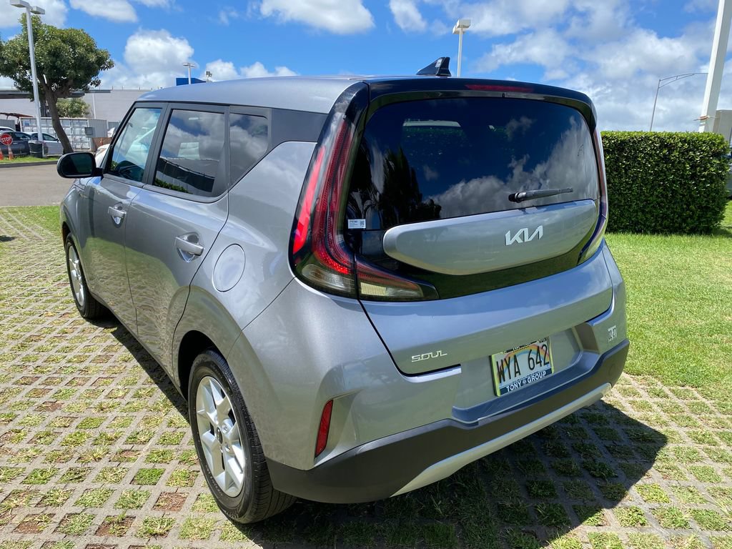 Used 2024 Kia Soul LX w/ Option Group 015 FWD image 23