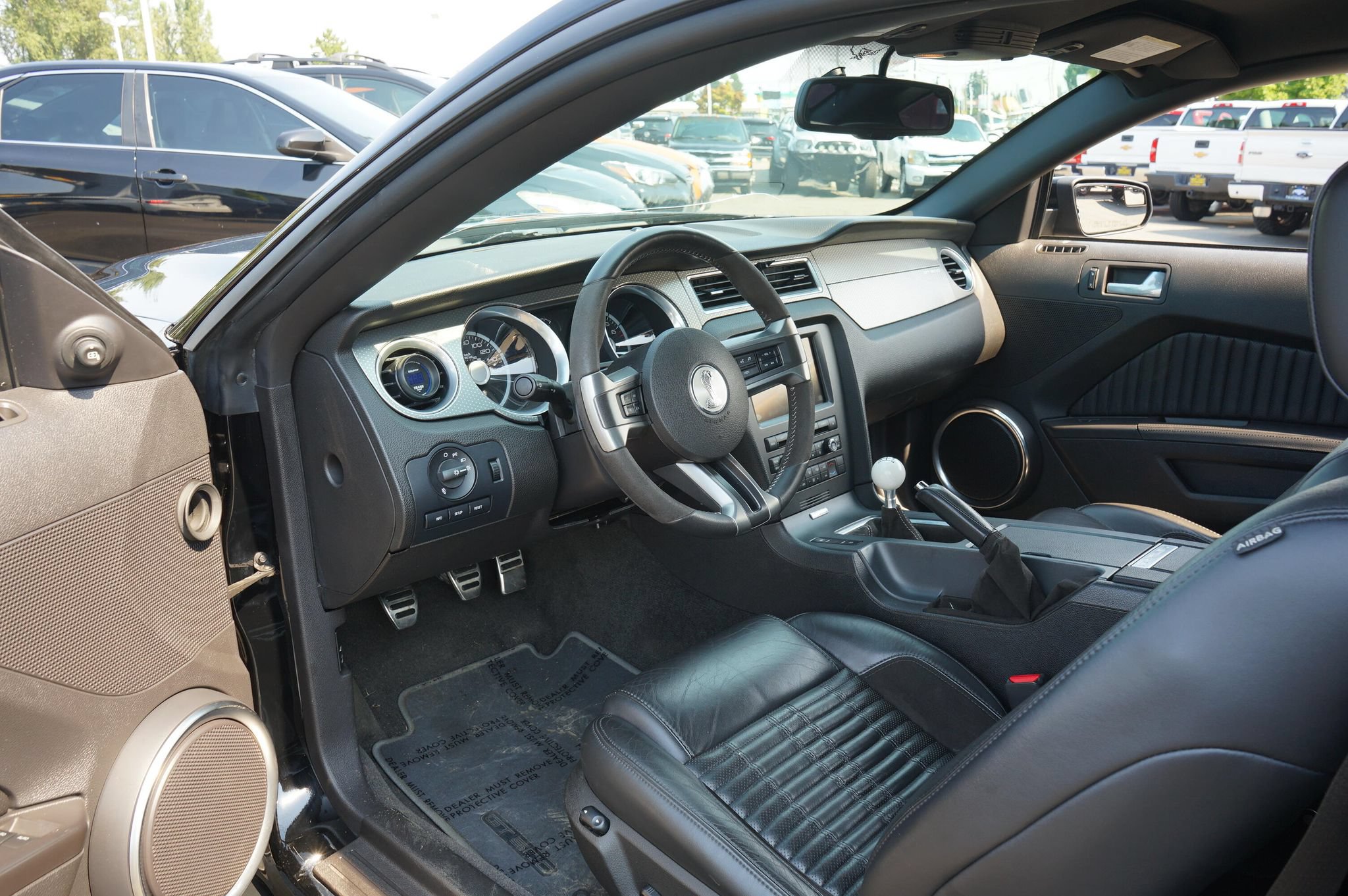 Used 2011 Ford Mustang Shelby GT500 w/ SVT Performance Pkg RWD image 15