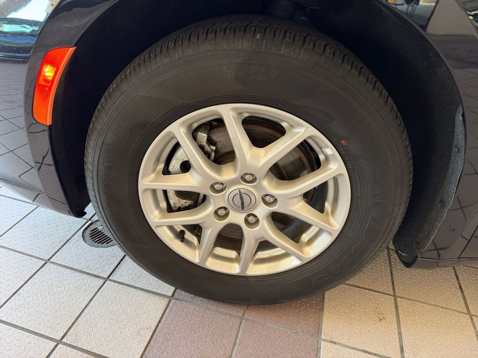 Used 2024 Chrysler Pacifica Touring-L image 28