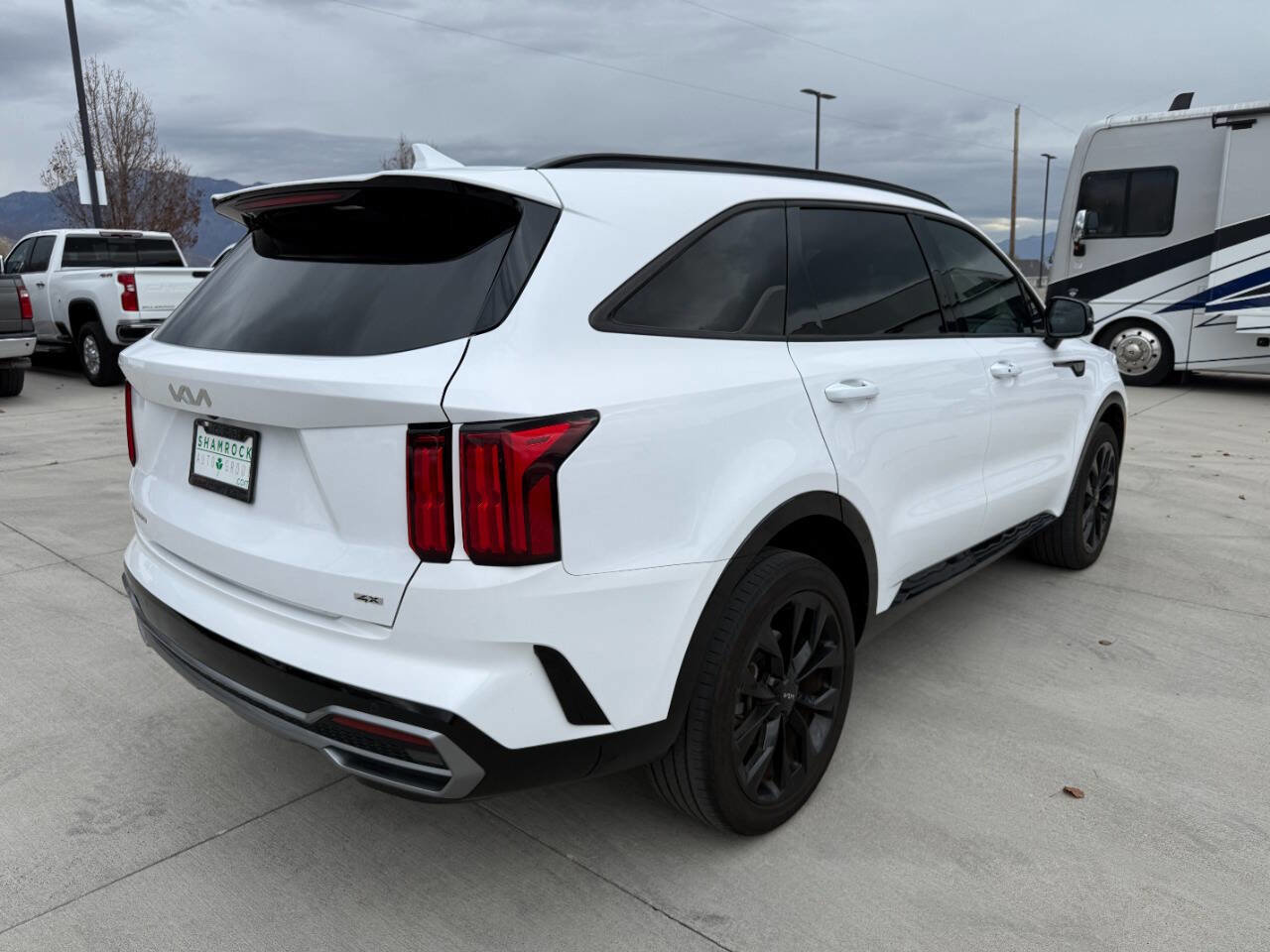 Used 2023 Kia Sorento SX image 3