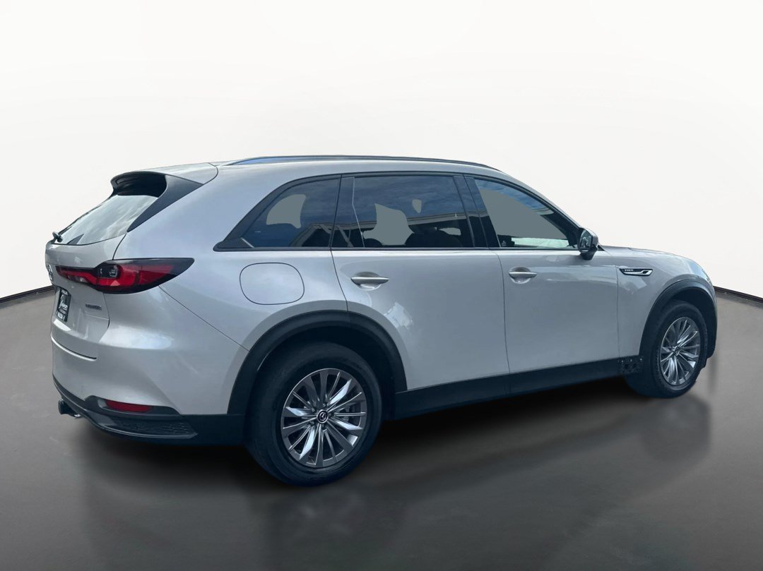 Used 2024 MAZDA CX-90 Plug-In Hybrid w/ Preferred AWD/4WD image 3