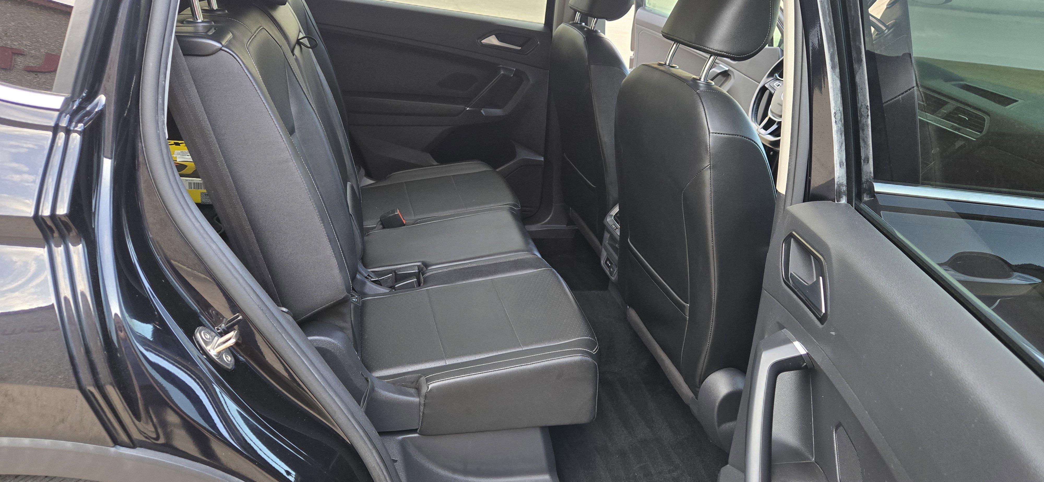 Used 2018 Volkswagen Tiguan SEL image 20