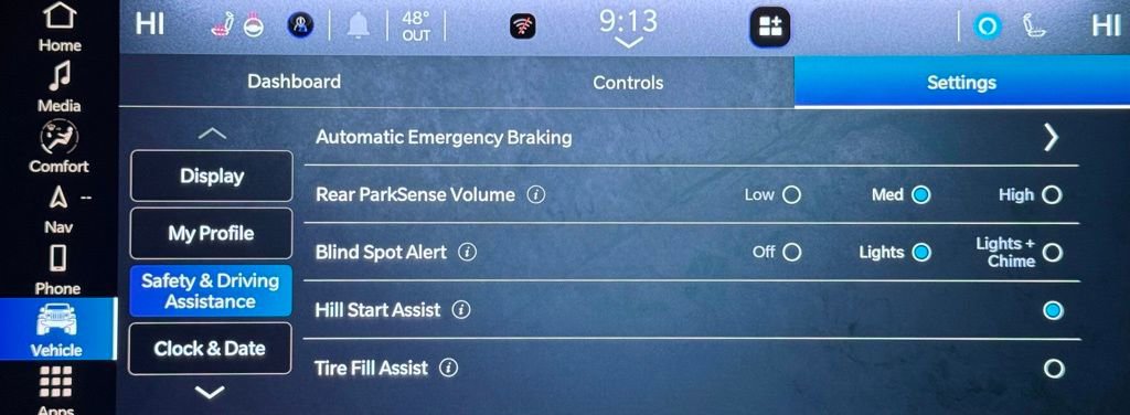 Used 2024 Jeep Wrangler Unlimited Rubicon image 35