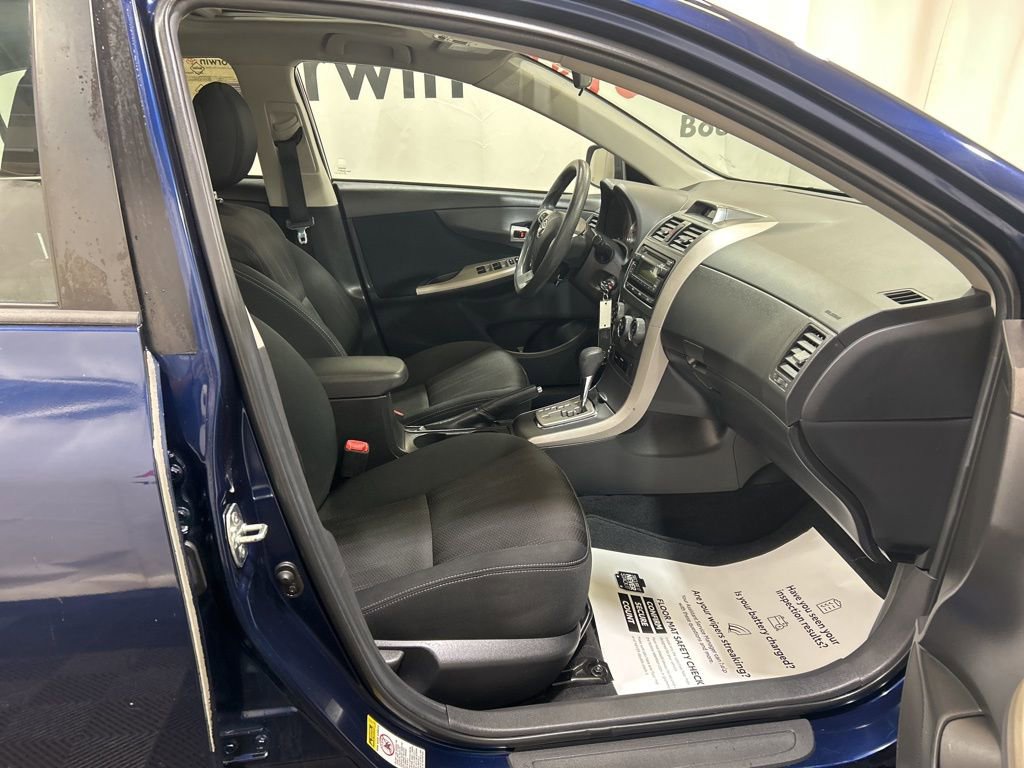 Used 2012 Toyota Corolla S image 13