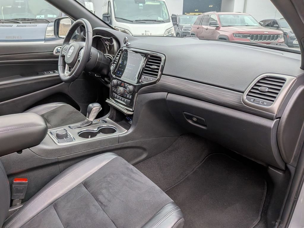 Used 2022 Jeep Grand Cherokee Laredo X image 26