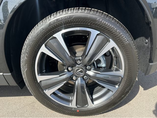 New 2026 Lexus UX 300h FWD image 23