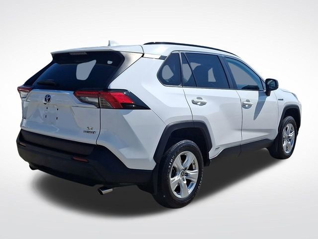 Used 2021 Toyota RAV4 LE AWD/4WD image 6