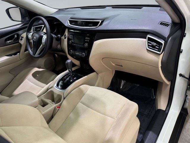 Used 2016 Nissan Rogue SV FWD image 73