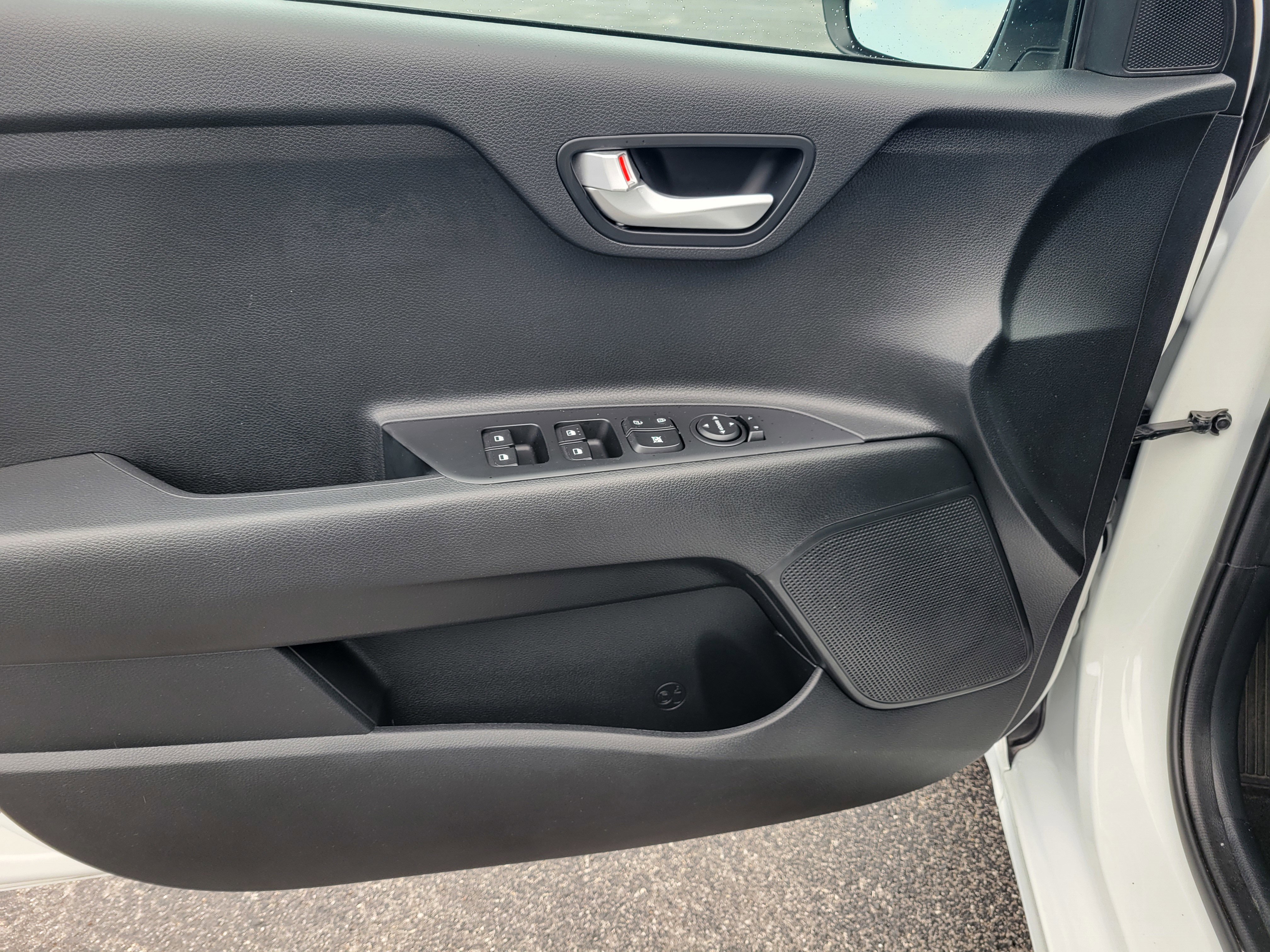 Used 2023 Kia Rio S FWD image 22