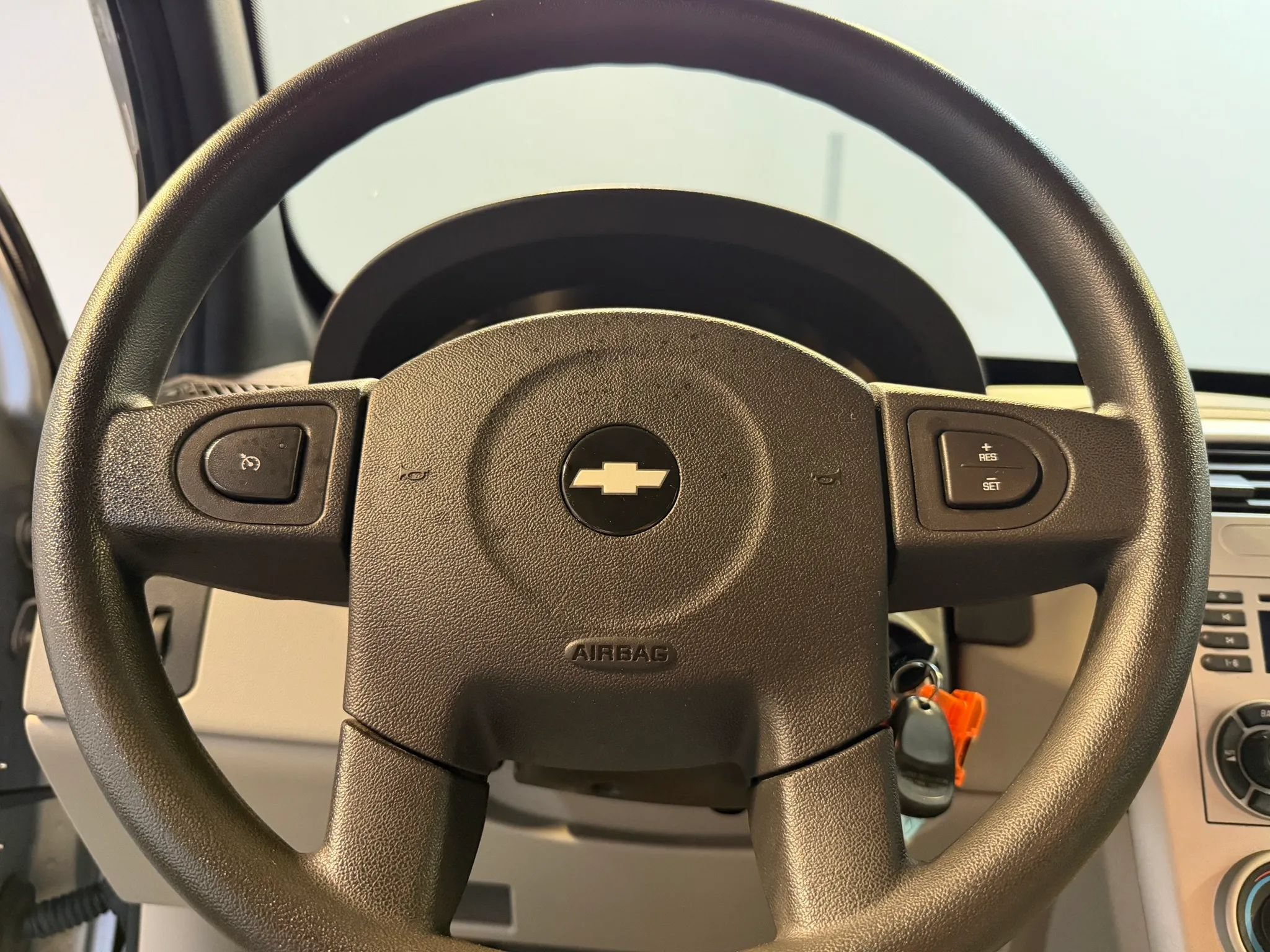 Used 2005 Chevrolet Equinox LS w/ Preferred Equipment Group AWD/4WD image 11