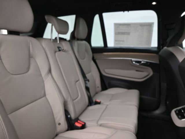 New 2026 Volvo XC90 B6 Ultra w/ Protection Package image 34