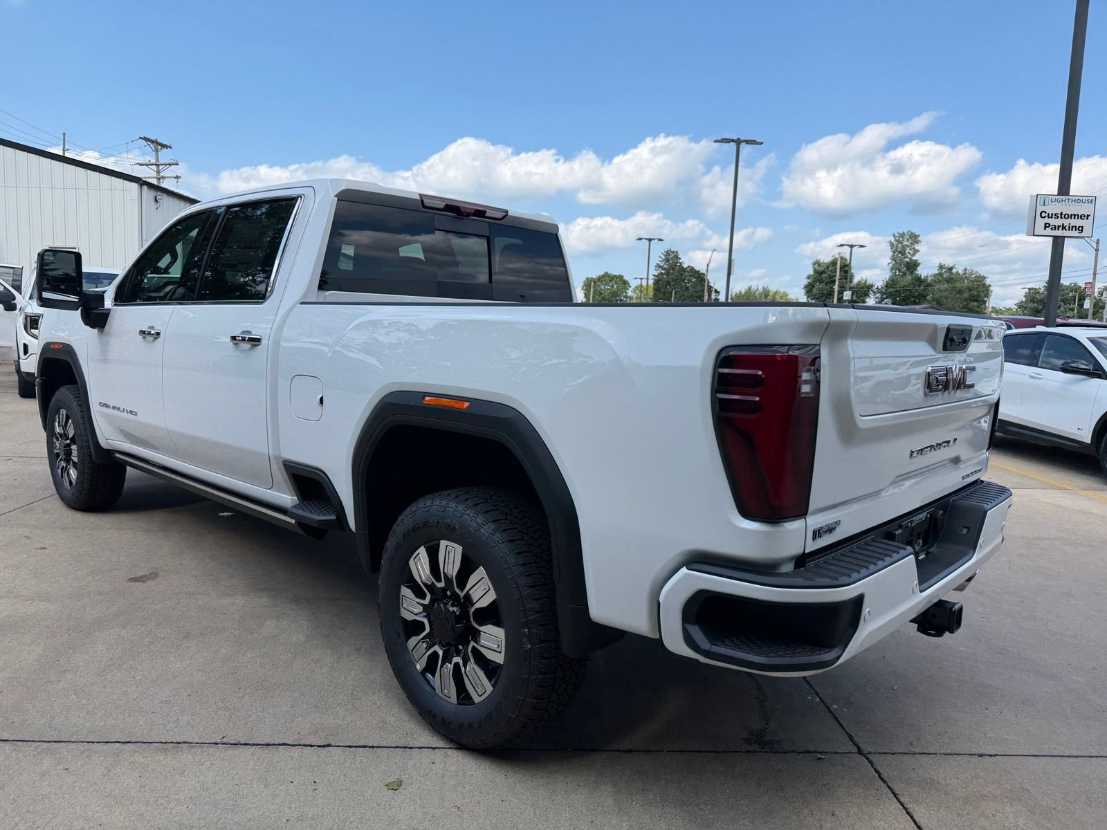 New 2026 GMC Sierra 3500 Denali w/ Denali Reserve Package AWD/4WD image 29