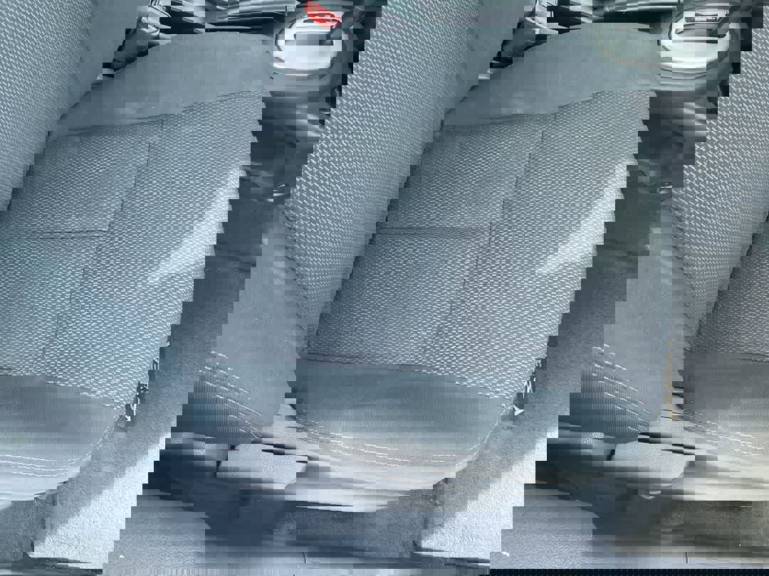 Used 2019 Nissan Versa SV FWD image 21