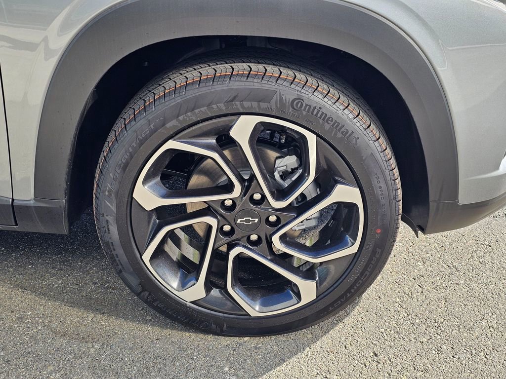 New 2026 Chevrolet Trax RS w/ Driver Confidence Package image 9