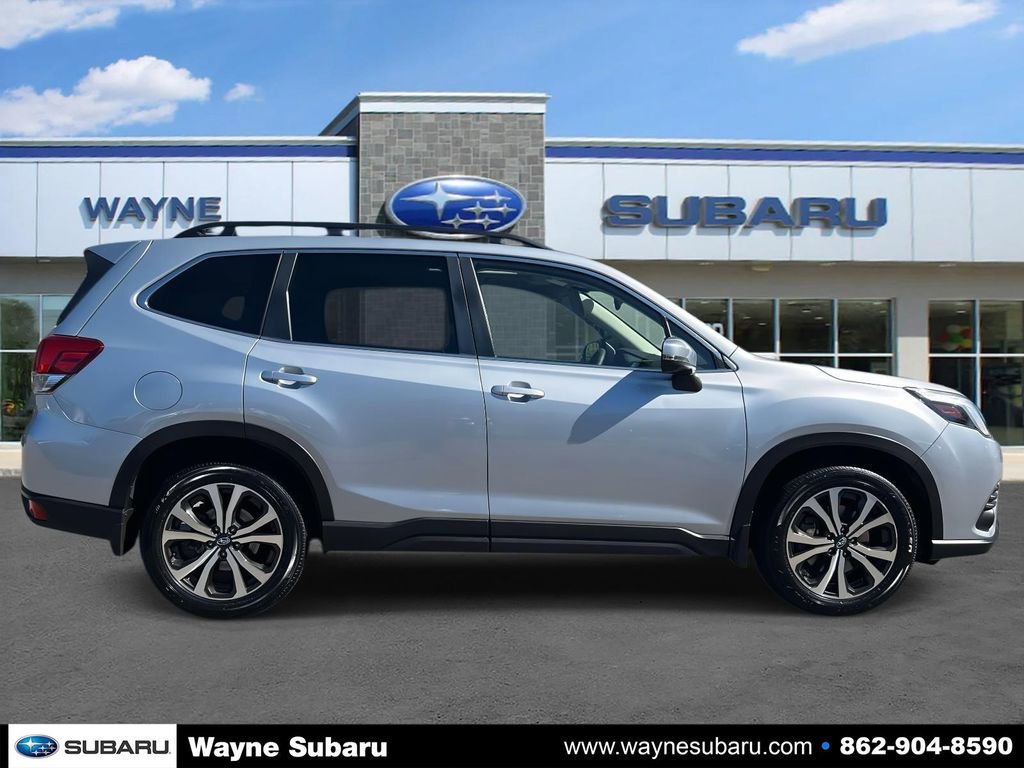 Used 2023 Subaru Forester Limited image 5