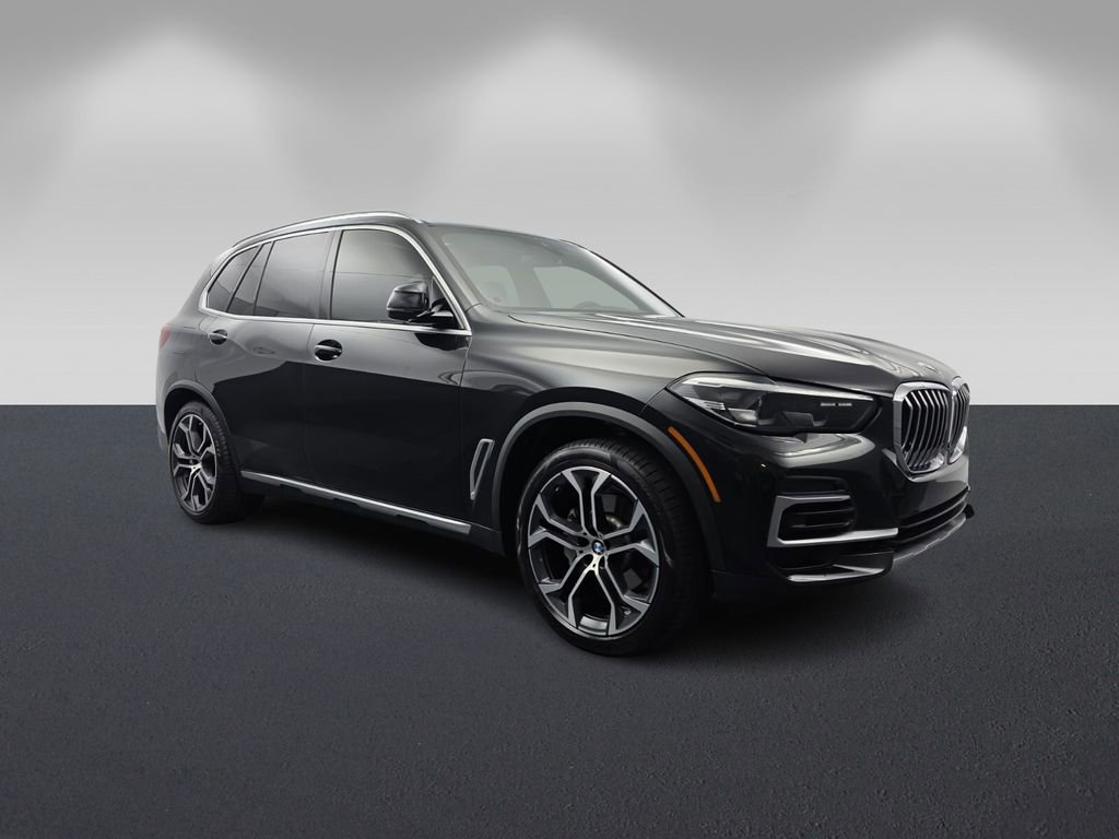 Used 2023 BMW X5 xDrive40i w/ Premium Package image 1