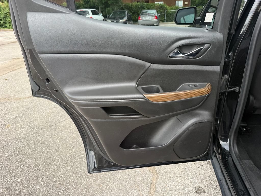 Used 2018 GMC Acadia SLE FWD image 32