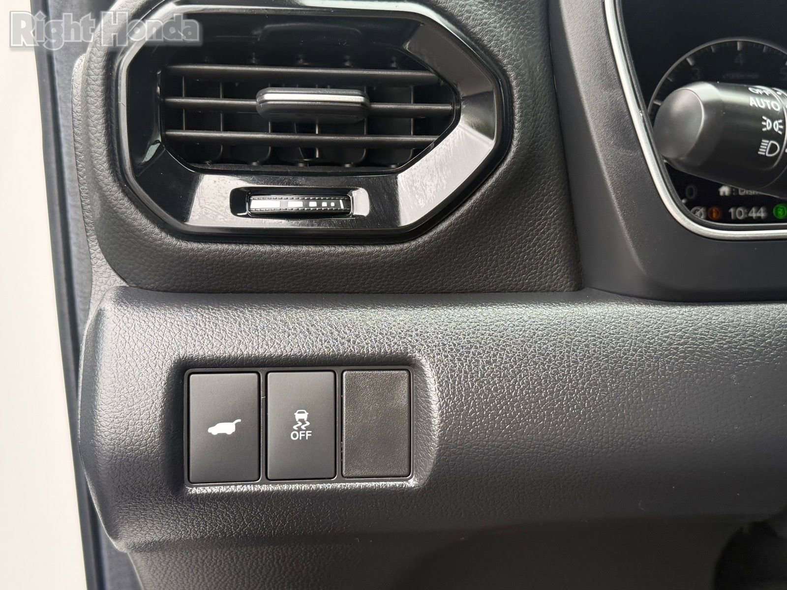 Certified 2025 Honda Pilot Touring image 16