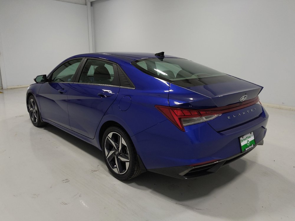 Used 2022 Hyundai Elantra SEL w/ Convenience + Premium Package FWD image 5