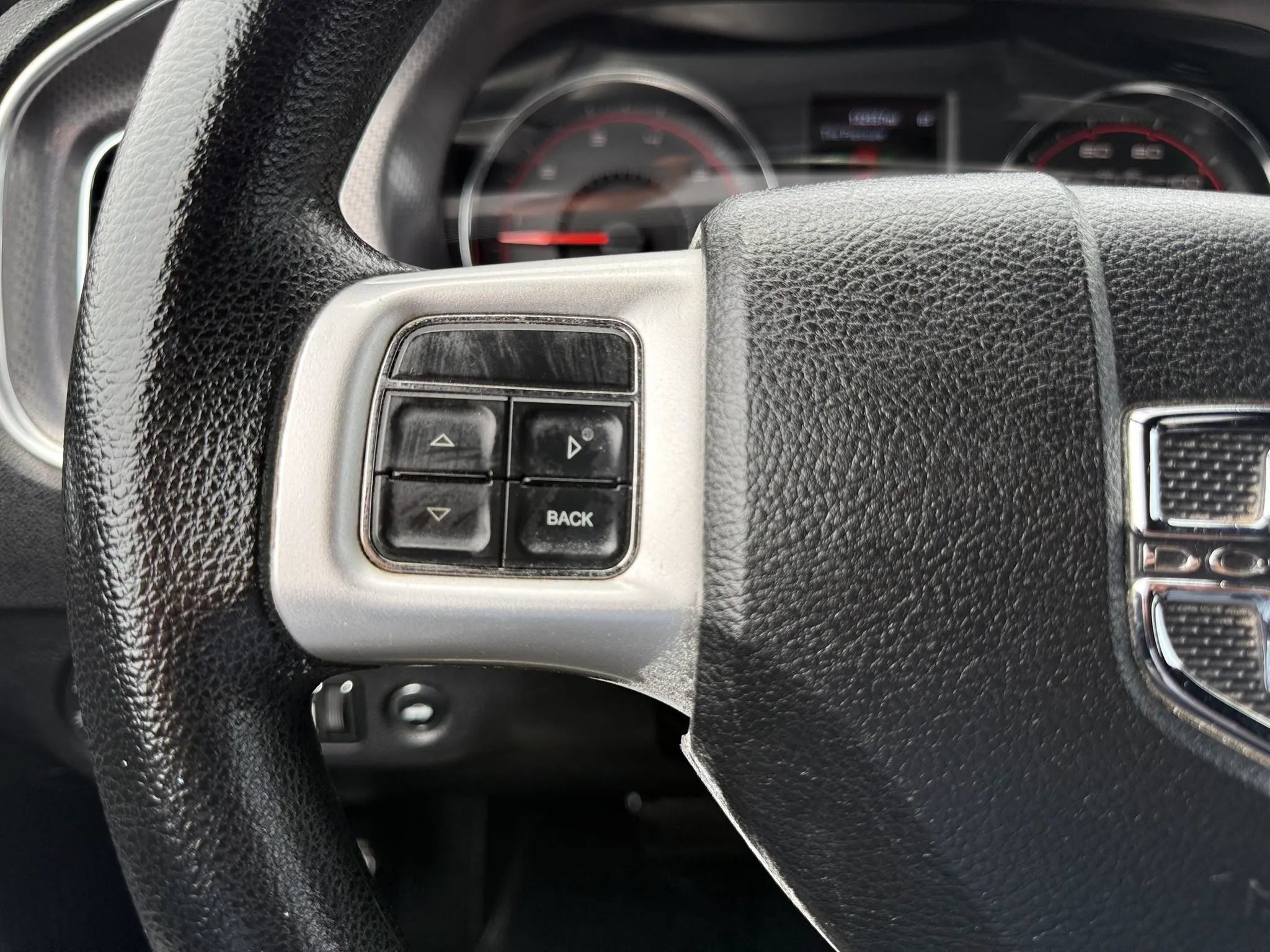 Used 2013 Dodge Charger SE RWD image 26