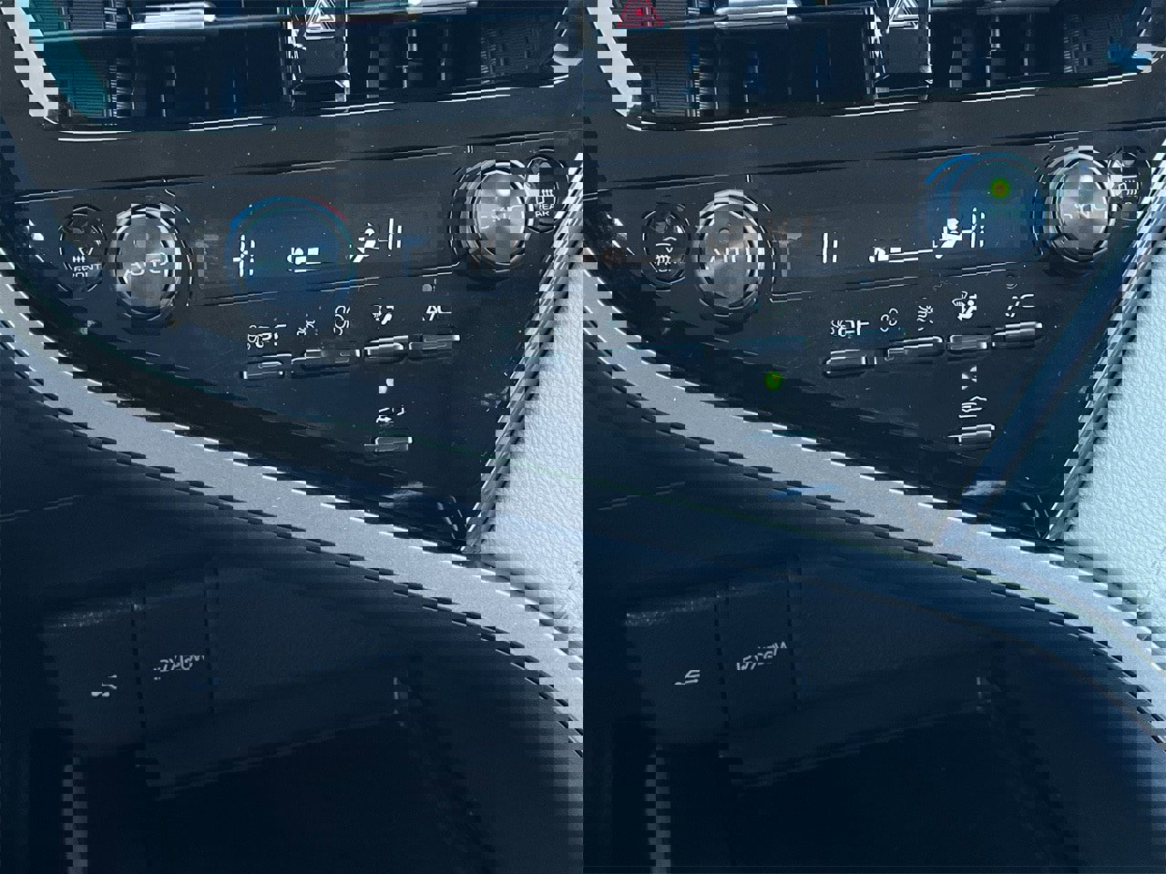 Used 2023 Toyota Camry LE image 18