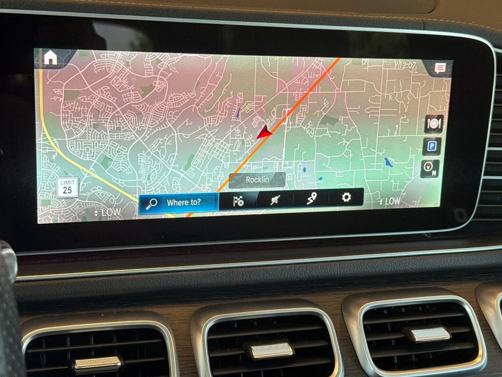 Used 2022 Mercedes-Benz GLS 450 4MATIC image 25
