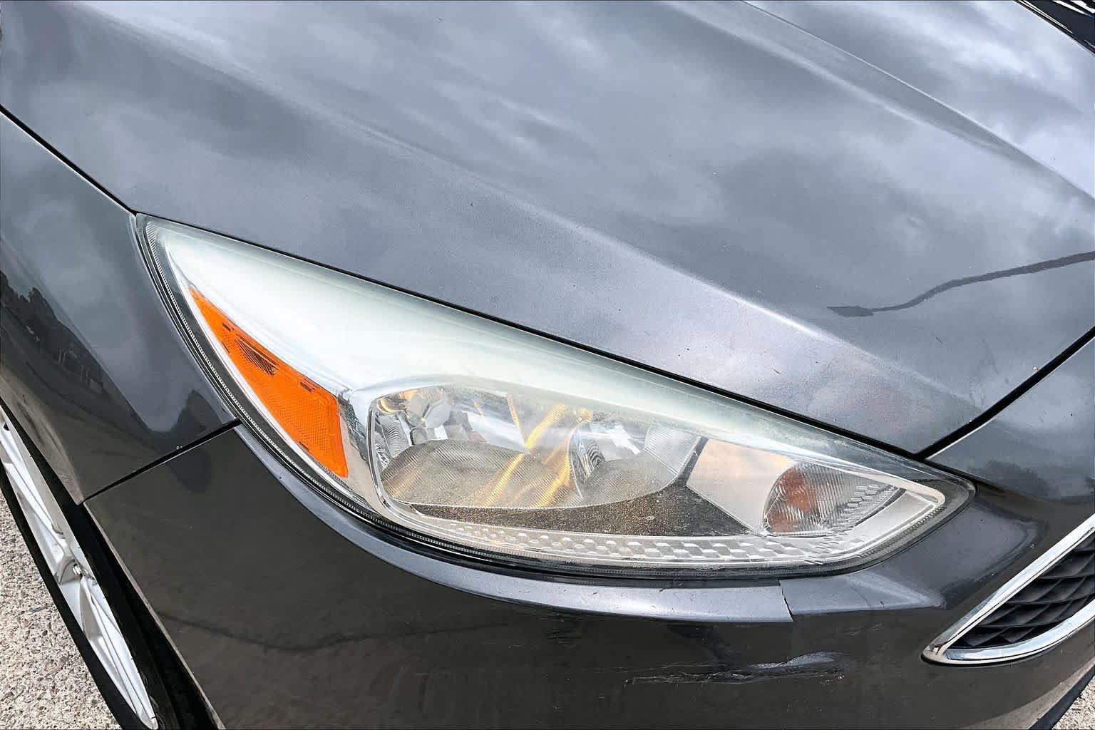 Used 2015 Ford Focus SE image 28