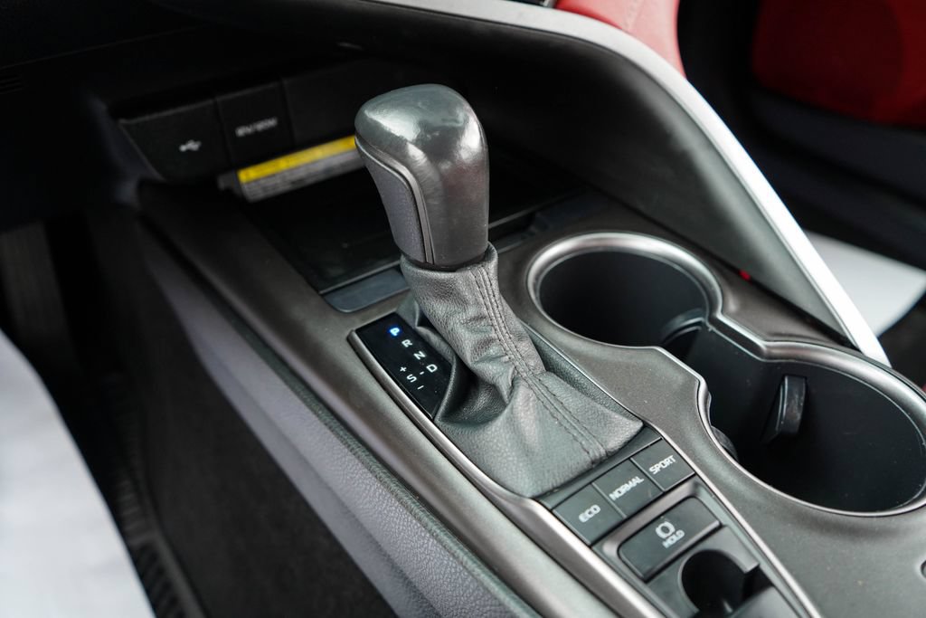 Used 2021 Toyota Camry XSE FWD image 34