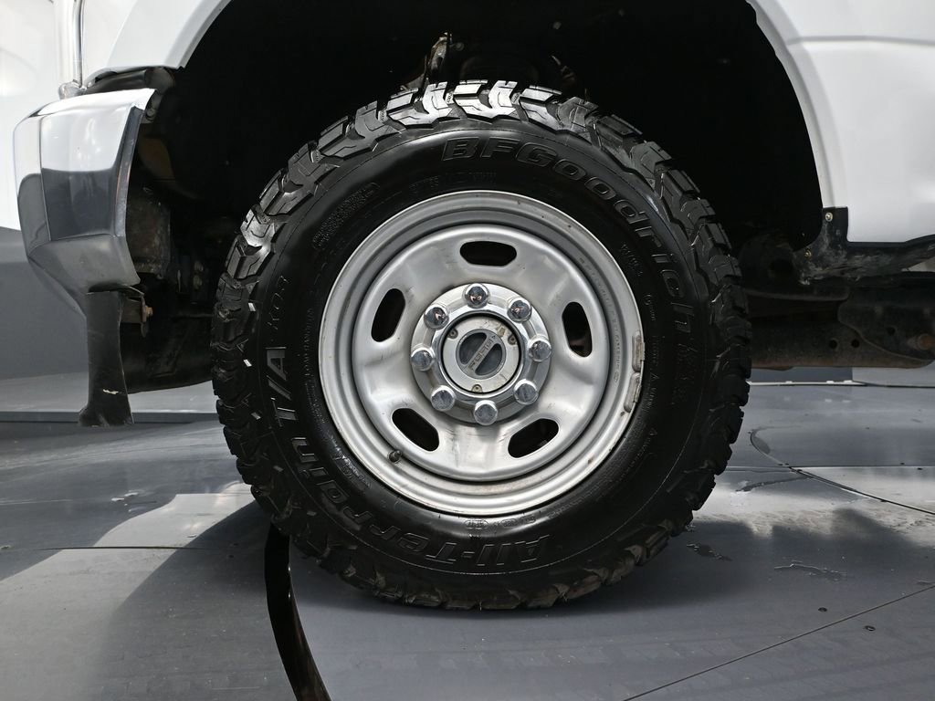 Used 2022 Ford F250 XL w/ Power Equipment Group image 18