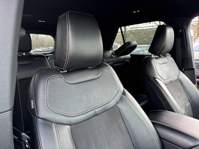 Used 2023 Ford Explorer ST image 26