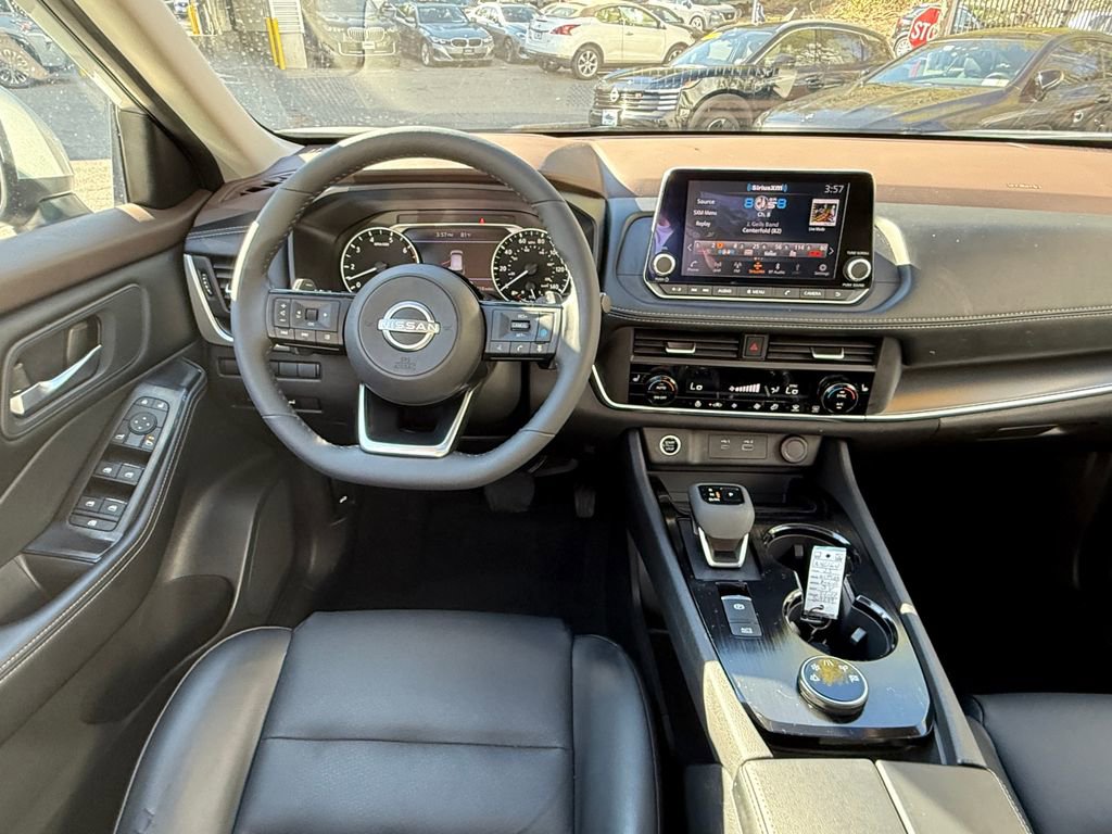 Used 2023 Nissan Rogue SV w/ SV Premium B Package AWD/4WD image 10