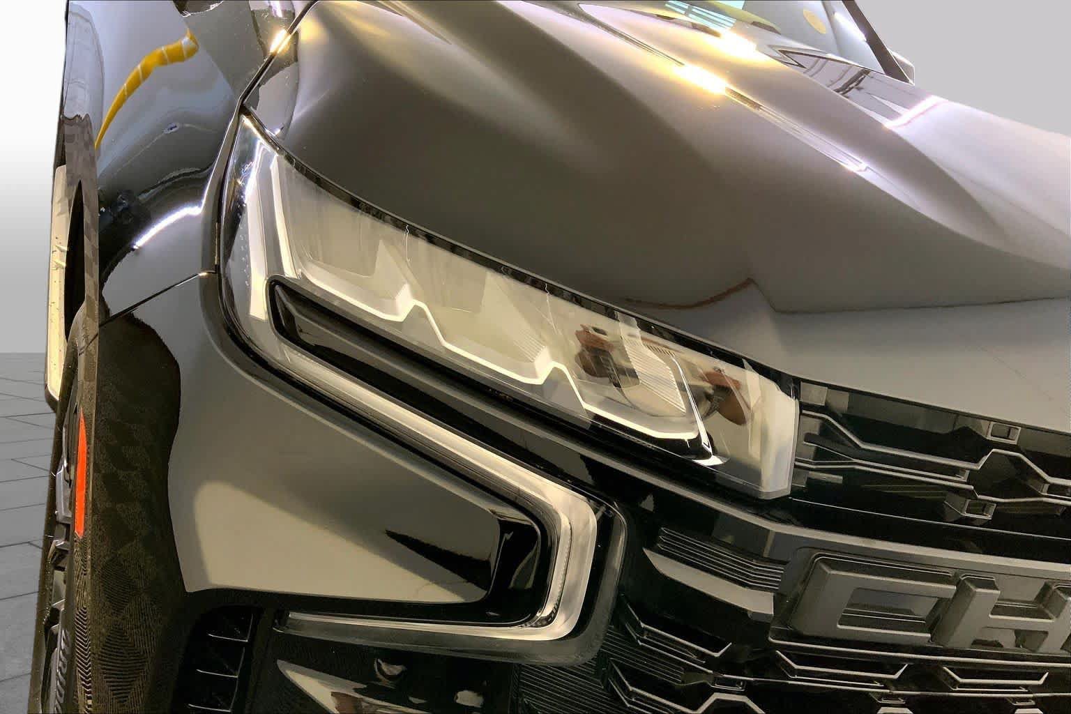 Used 2023 Chevrolet Tahoe RST w/ Luxury Package AWD/4WD image 26