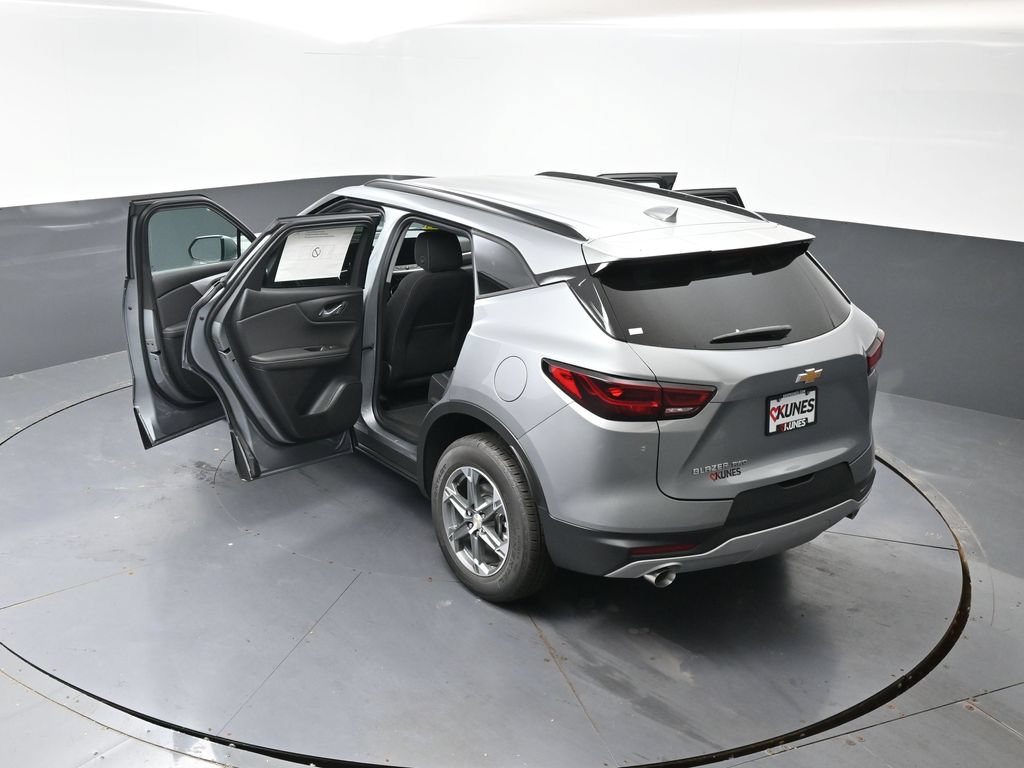 New 2026 Chevrolet Blazer LT w/ Convenience Package AWD/4WD image 48