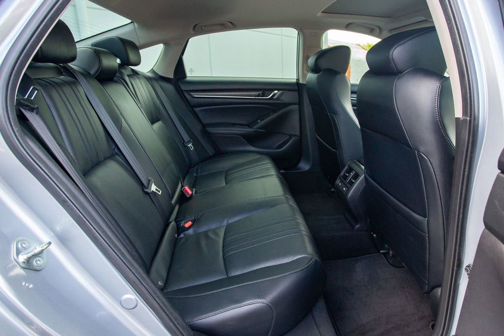 Used 2018 Honda Accord Touring image 20