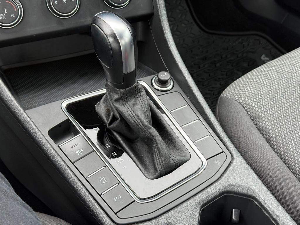 Used 2019 Volkswagen Jetta S w/ Driver Assistance Package image 20