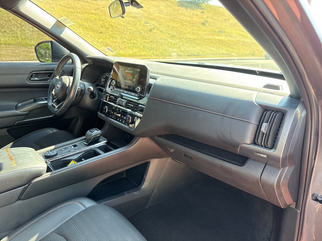 Used 2024 Nissan Pathfinder Rock Creek AWD/4WD image 33