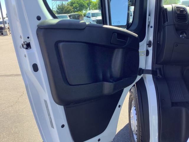 Used 2025 RAM ProMaster 2500 w/ Convenience Group FWD image 8