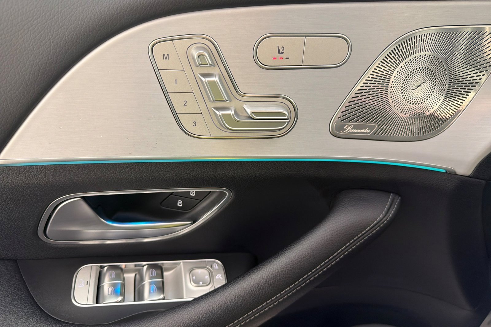 Used 2022 Mercedes-Benz GLE 350 4MATIC w/ Premium Package image 10