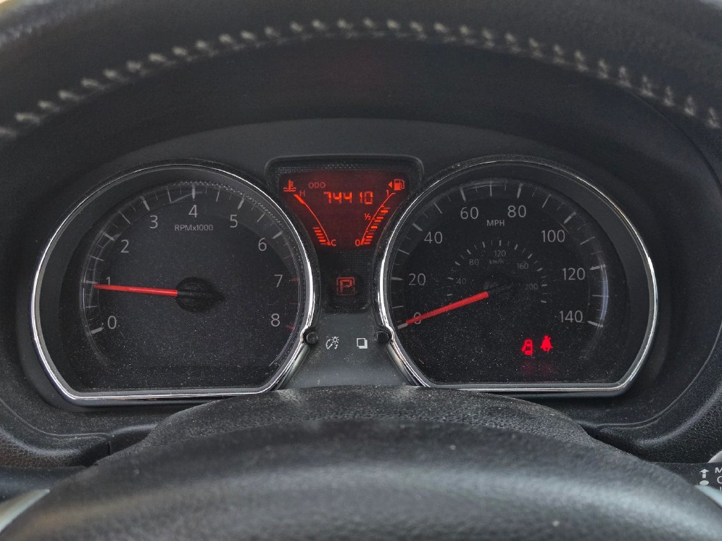 Used 2014 Nissan Versa Note SV w/ SL Package FWD image 23